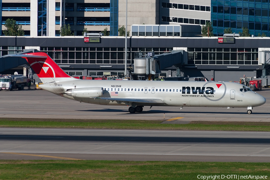 Northwest Airlines McDonnell Douglas DC-9-32 (N613NW) | Photo 190087