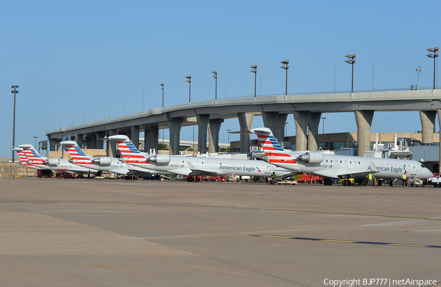 Delta Connection (SkyWest Airlines) Bombardier CRJ-701ER (N613QX) | Photo 193407