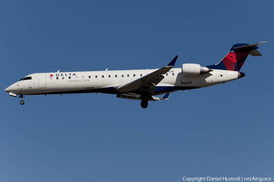 Delta Connection (SkyWest Airlines) Bombardier CRJ-701 (N614SK) | Photo 446104