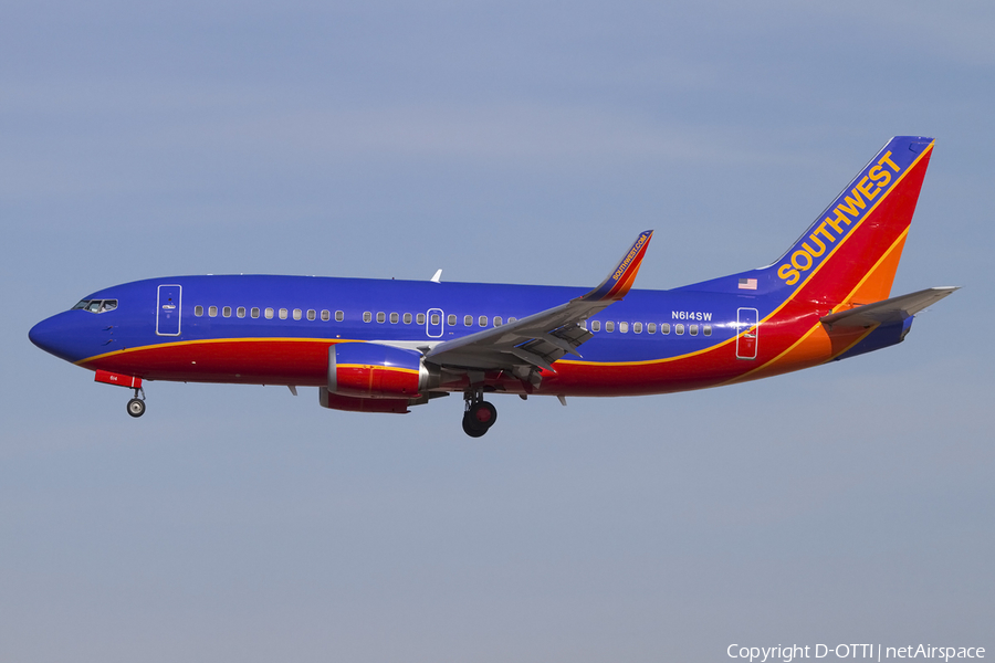 Southwest Airlines Boeing 737-3H4 (N614SW) | Photo 425438