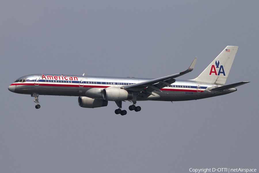 American Airlines Boeing 757-223 (N615AM) | Photo 385642