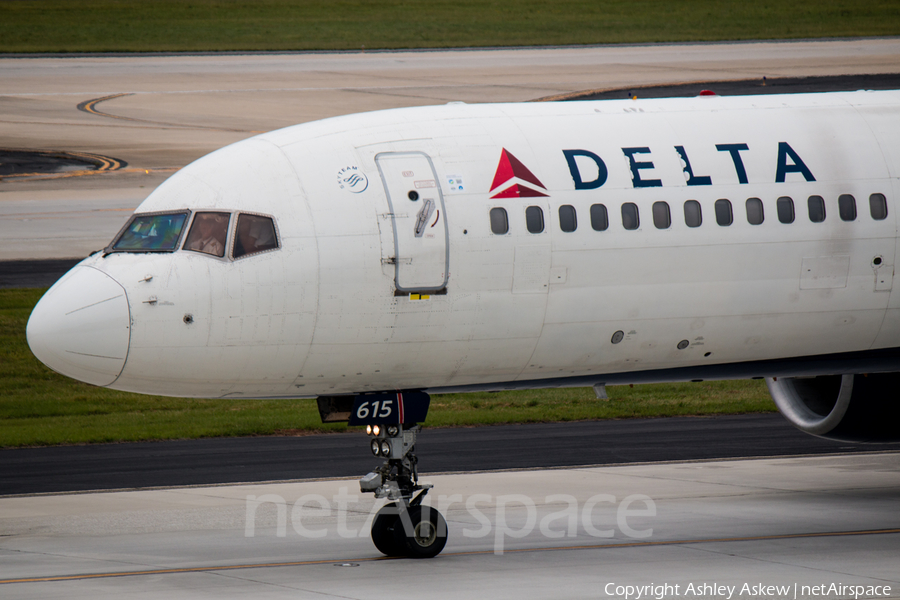 Delta Air Lines Boeing 757-232 (N615DL) | Photo 66128