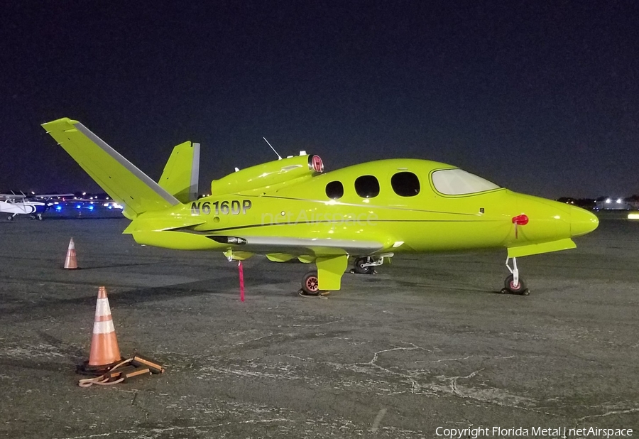 (Private) Cirrus SF50 Vision Jet (N616DP) | Photo 358067