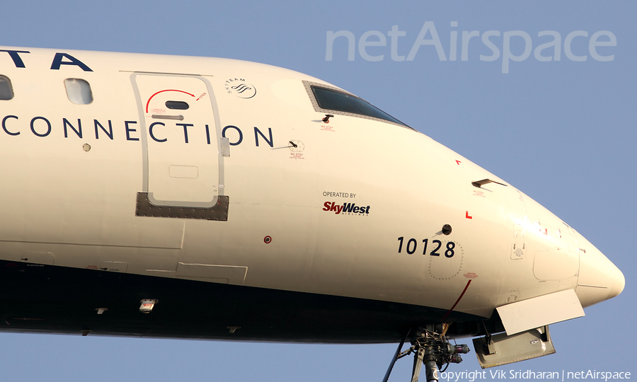 Delta Connection (SkyWest Airlines) Bombardier CRJ-701 (N616QX) | Photo 51341