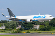 Amazon Prime Air (Air Transport International) Boeing 767-332(ER)(BDSF) (N617AZ) at  Windsor Locks - Bradley International, United States