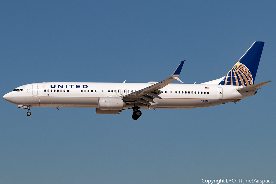 United Airlines Boeing 737-924(ER) (N61881) | Photo 202803