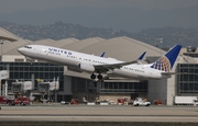 United Airlines Boeing 737-924(ER) (N61886) at  Los Angeles - International, United States