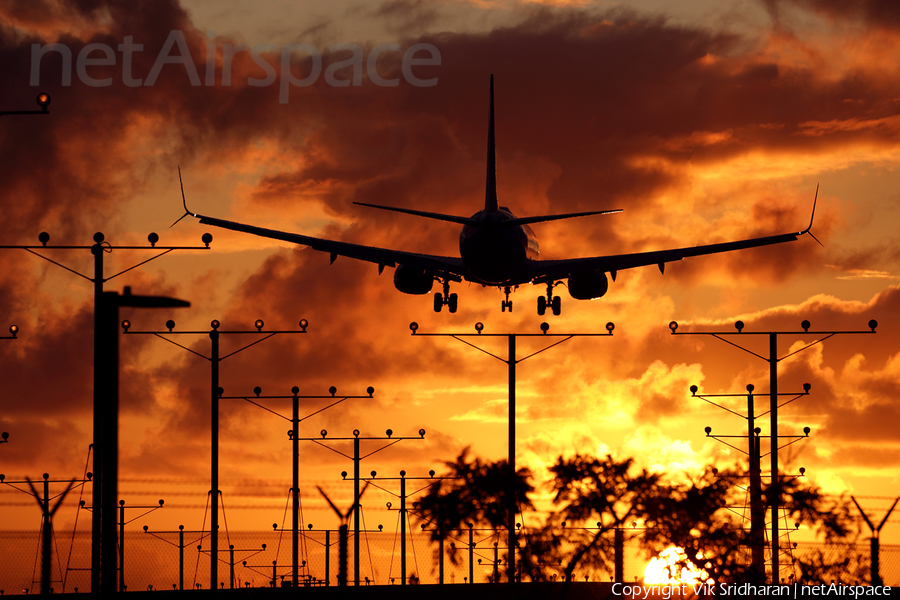 United Airlines Boeing 737-924(ER) (N61887) | Photo 225228