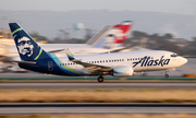Alaska Airlines Boeing 737-790 (N619AS) at  Los Angeles - International, United States