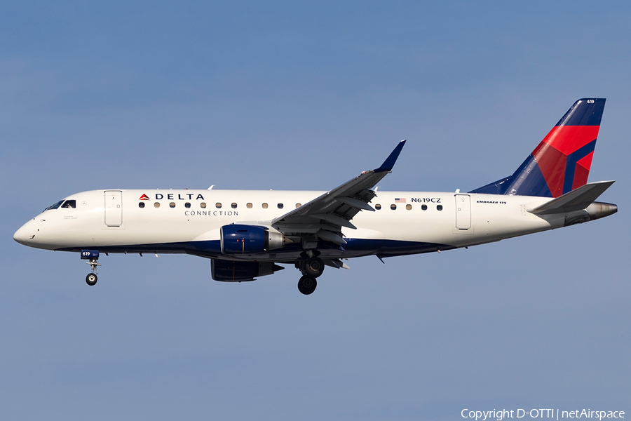 Delta Connection (Compass Airlines) Embraer ERJ-175LR (ERJ-170-200LR) (N619CZ) | Photo 182613