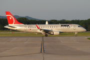 Northwest Airlink (Compass Airlines) Embraer ERJ-175LR (ERJ-170-200LR) (N619CZ) at  La Crosse - Regional, United States