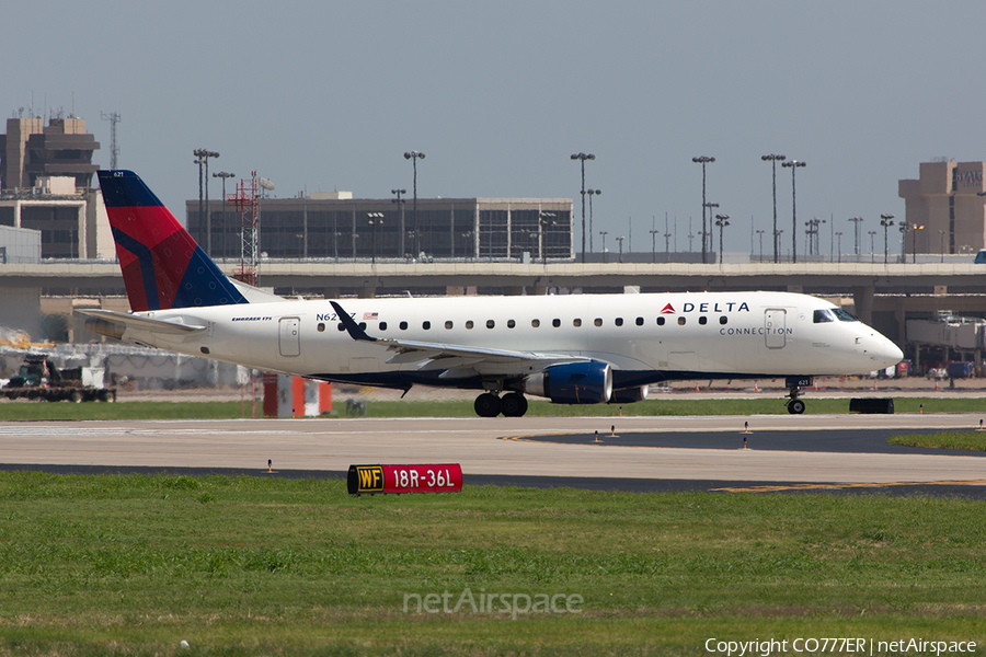 Delta Connection (Compass Airlines) Embraer ERJ-175LR (ERJ-170-200LR) (N621CZ) | Photo 98485