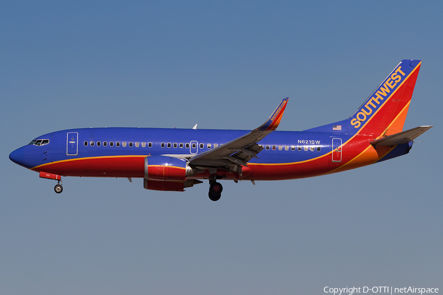 Southwest Airlines Boeing 737-3H4 (N621SW) | Photo 136266