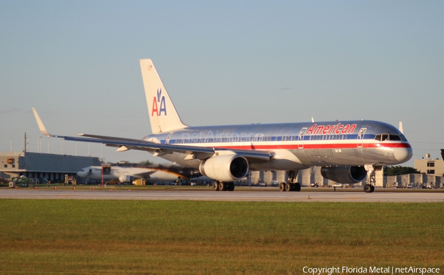 American Airlines Boeing 757-223 (N622AA) | Photo 301133