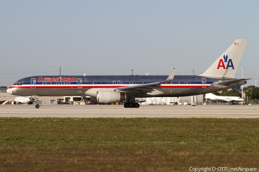 American Airlines Boeing 757-223 (N623AA) | Photo 430255