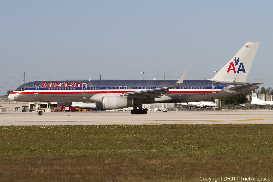 American Airlines Boeing 757-223 (N624AA) | Photo 430235