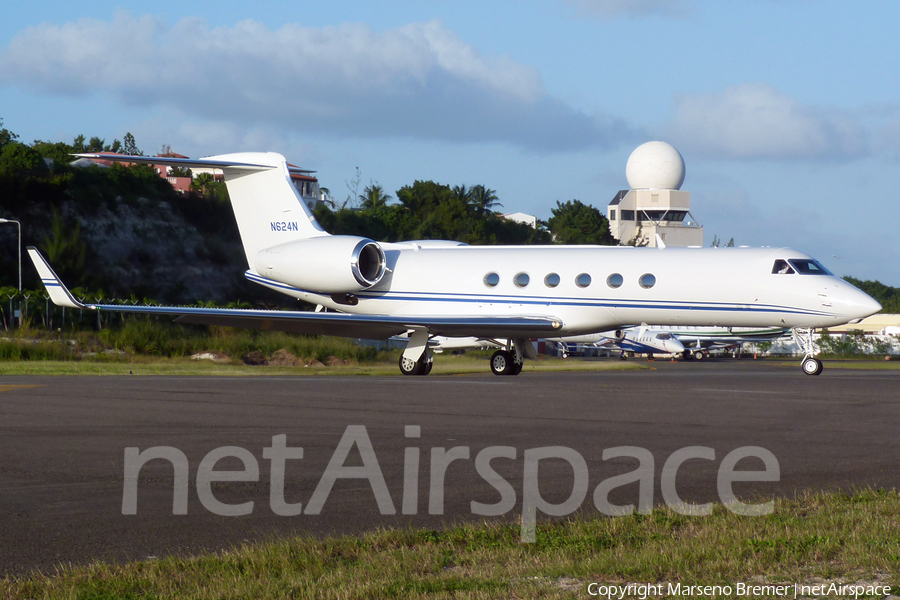 (Private) Gulfstream G-V (N624N) | Photo 8561