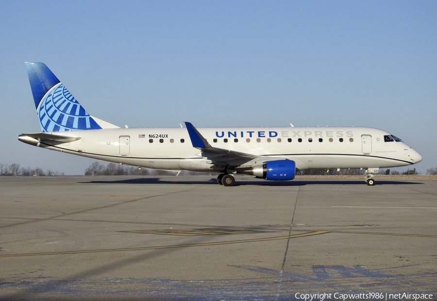 United Express (SkyWest Airlines) Embraer ERJ-175LL (ERJ-170-200LL) (N624UX) | Photo 424192