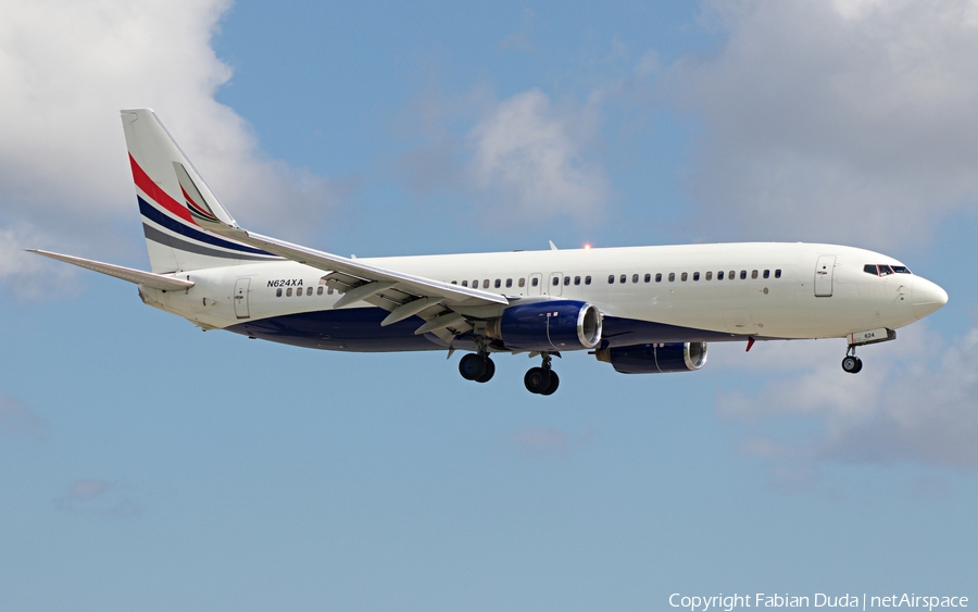 Swift Air Boeing 737-86J (N624XA) | Photo 330168