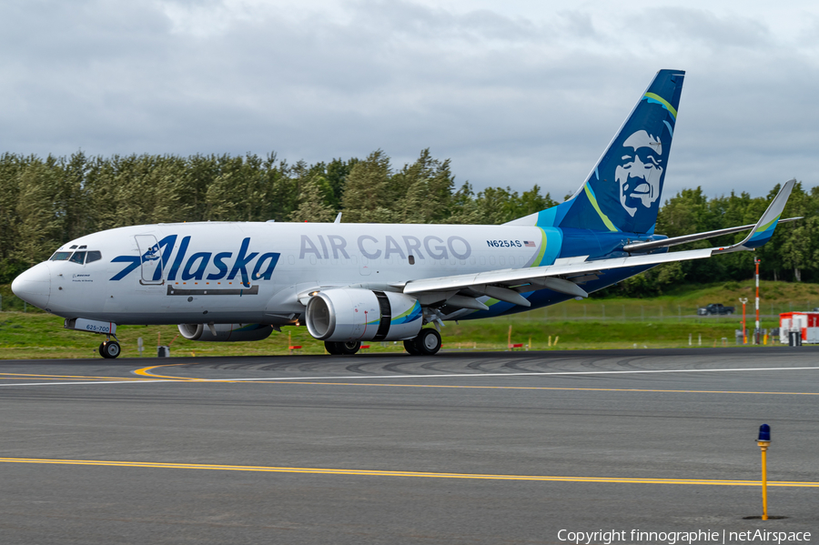 Alaska Airlines Cargo Boeing 737-790(BDSF) (N625AS) | Photo 638013