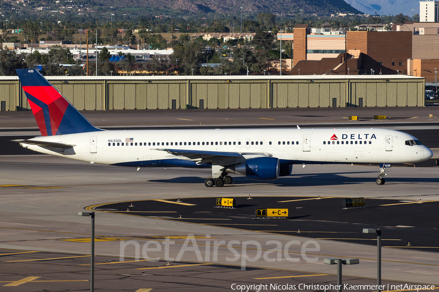 Delta Air Lines Boeing 757-232 (N625DL) | Photo 124054