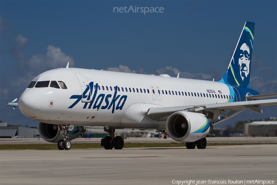 Alaska Airlines Airbus A320-214 (N625VA) | Photo 240410