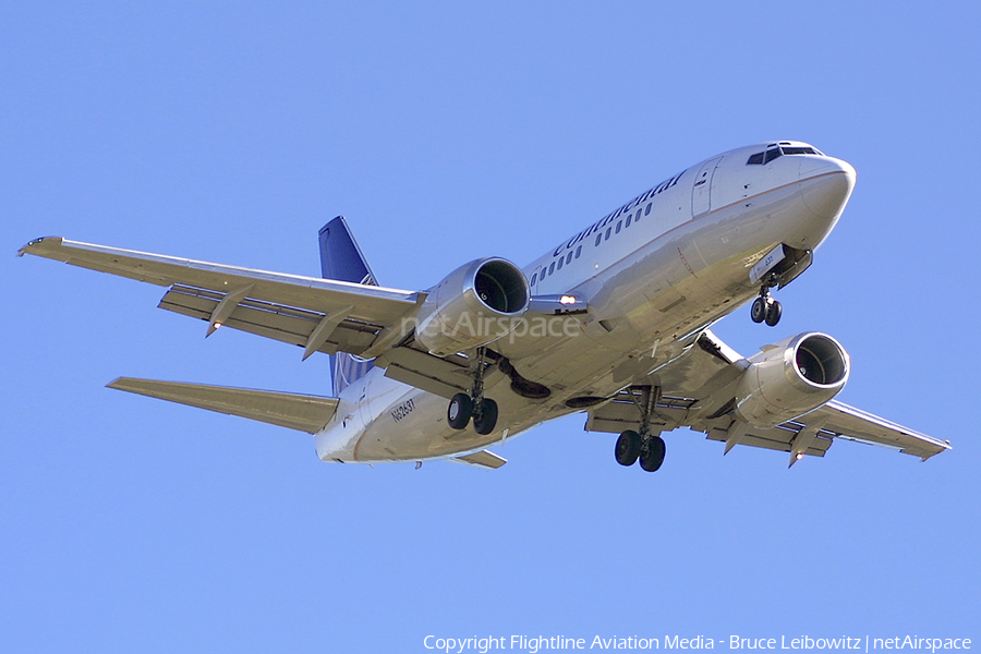 Continental Airlines Boeing 737-524 (N62631) | Photo 188606