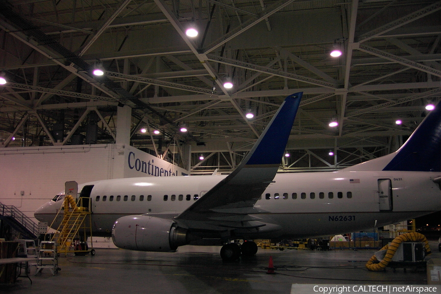 United Airlines Boeing 737-524 (N62631) | Photo 27772