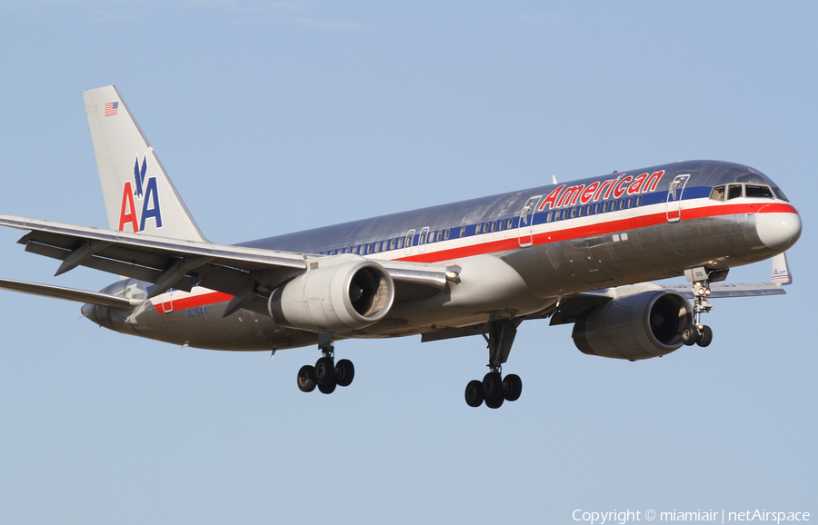 American Airlines Boeing 757-223 (N626AA) | Photo 1256