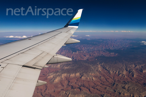 Alaska Airlines (Horizon) Embraer ERJ-175LR (ERJ-170-200LR) (N626QX) at  In Flight, United States