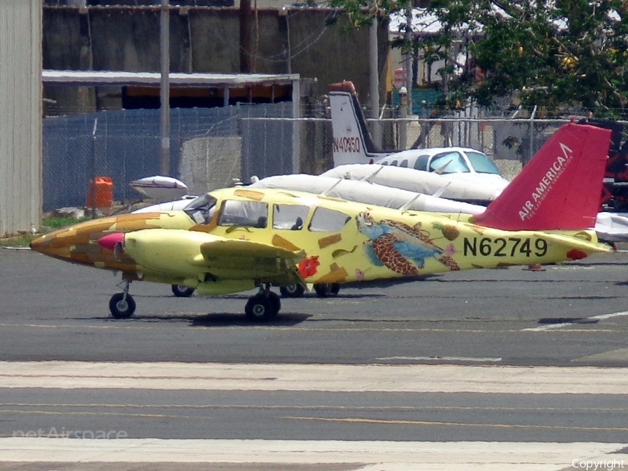 Air America Piper PA-23-250 Aztec F (N62749) | Photo 160022