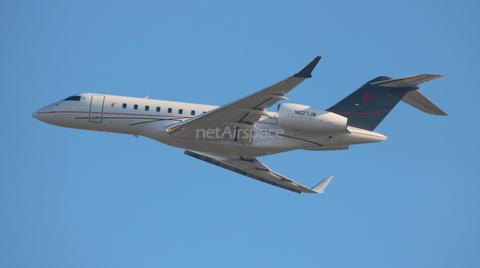 Algonquin Aviation Bombardier BD-700-1A11 Global 5000 (N627JW) at  Daytona Beach - Regional, United States