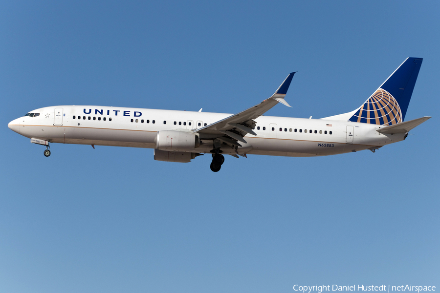 United Airlines Boeing 737-924(ER) (N62883) | Photo 478236
