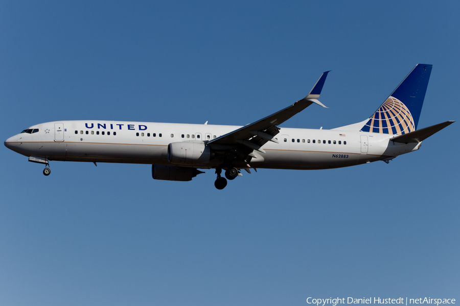United Airlines Boeing 737-924(ER) (N62883) | Photo 448590