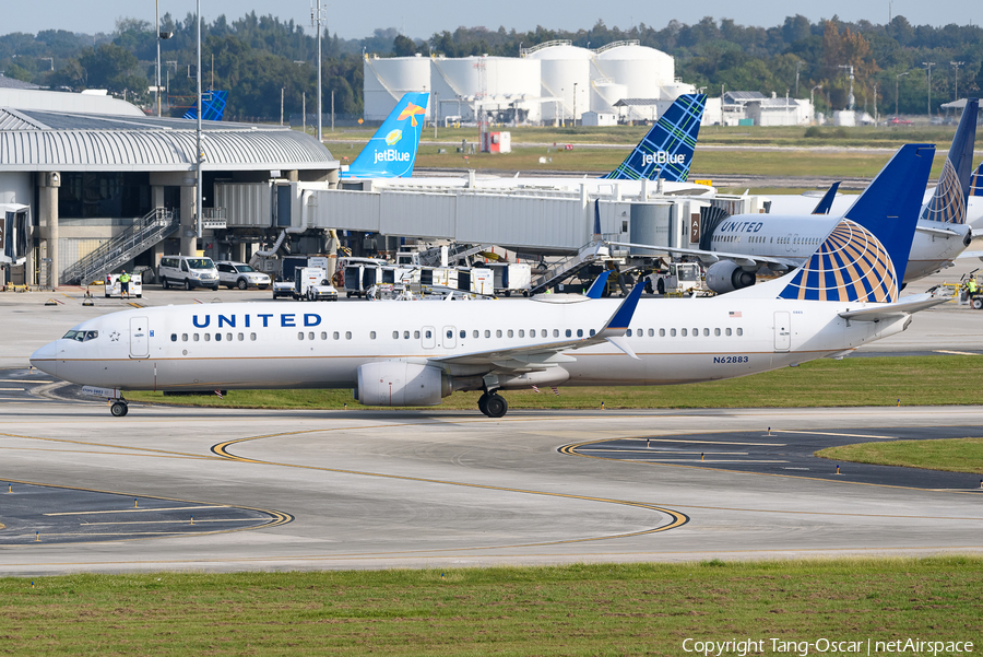 United Airlines Boeing 737-924(ER) (N62883) | Photo 483251