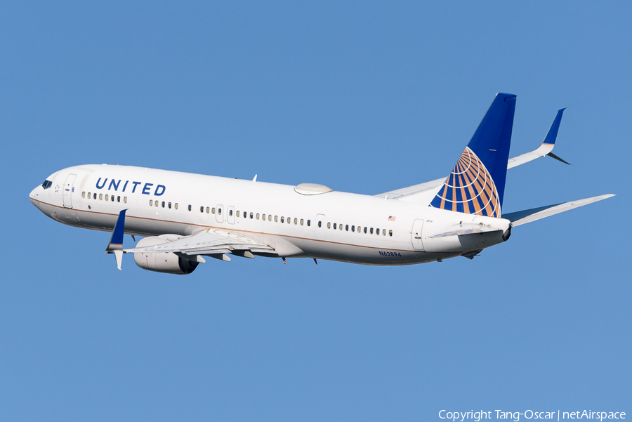 United Airlines Boeing 737-924(ER) (N62894) | Photo 465038