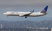 United Airlines Boeing 737-924(ER) (N62895) at  Los Angeles - International, United States