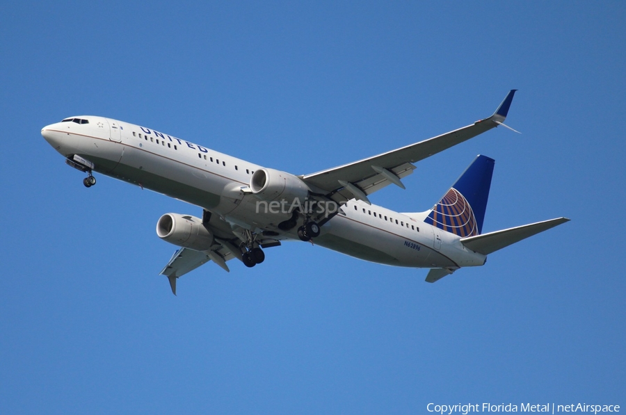 United Airlines Boeing 737-924(ER) (N62896) | Photo 311339