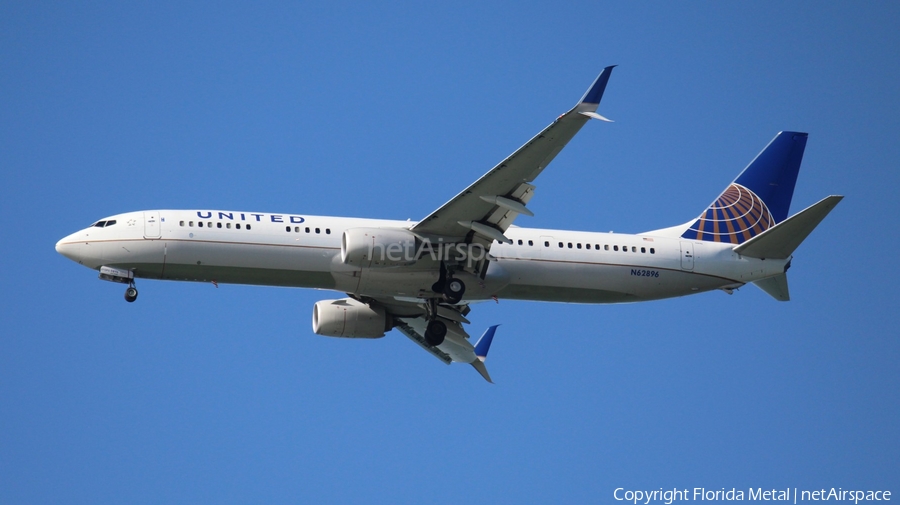 United Airlines Boeing 737-924(ER) (N62896) | Photo 405439