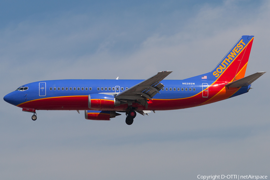 Southwest Airlines Boeing 737-3H4 (N628SW) | Photo 187056