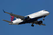 Delta Connection (Compass Airlines) Embraer ERJ-175LR (ERJ-170-200LR) (N629CZ) at  Seattle/Tacoma - International, United States