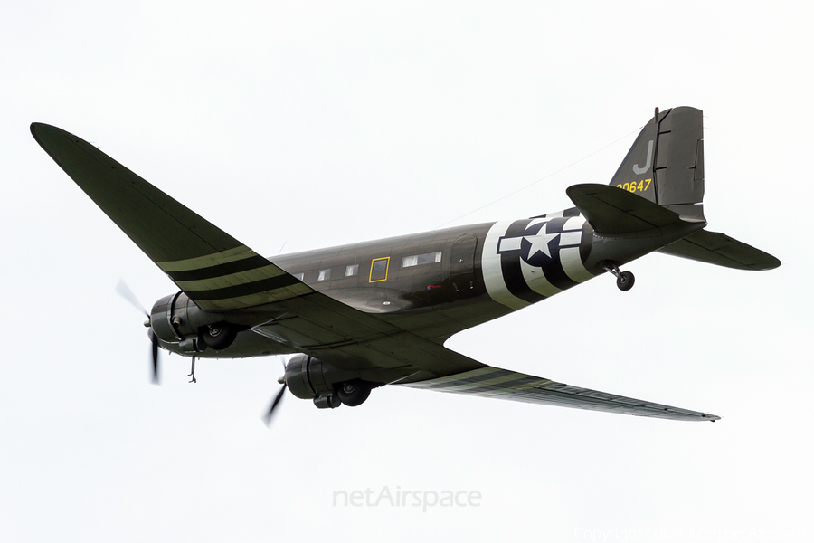 (Private) Douglas C-47A Skytrain (N62CC) | Photo 329477