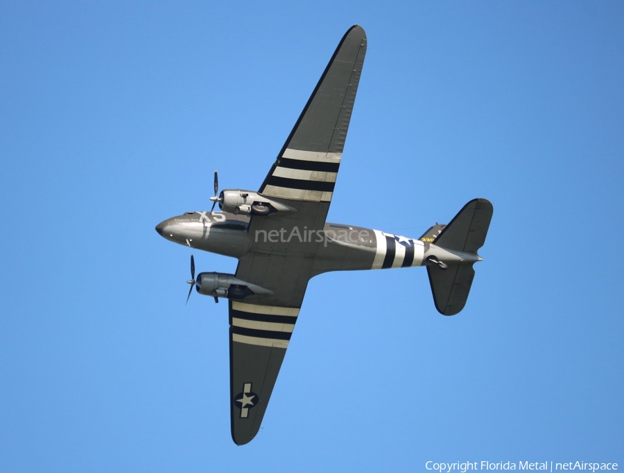 (Private) Douglas C-47A Skytrain (N62CC) | Photo 350334