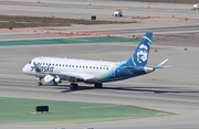 Alaska Airlines (Horizon) Embraer ERJ-175LR (ERJ-170-200LR) (N631QX) at  Los Angeles - International, United States