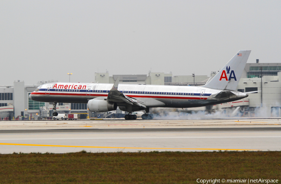 American Airlines Boeing 757-223 (N632AA) | Photo 1805