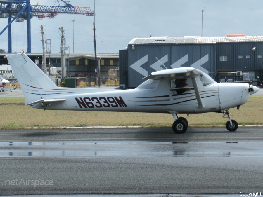 Isla Grande Flying School Cessna 152 (N6339M) | Photo 479876