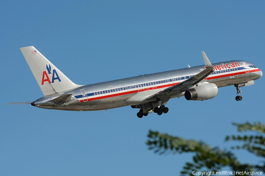 American Airlines Boeing 757-223 (N633AA) | Photo 373334