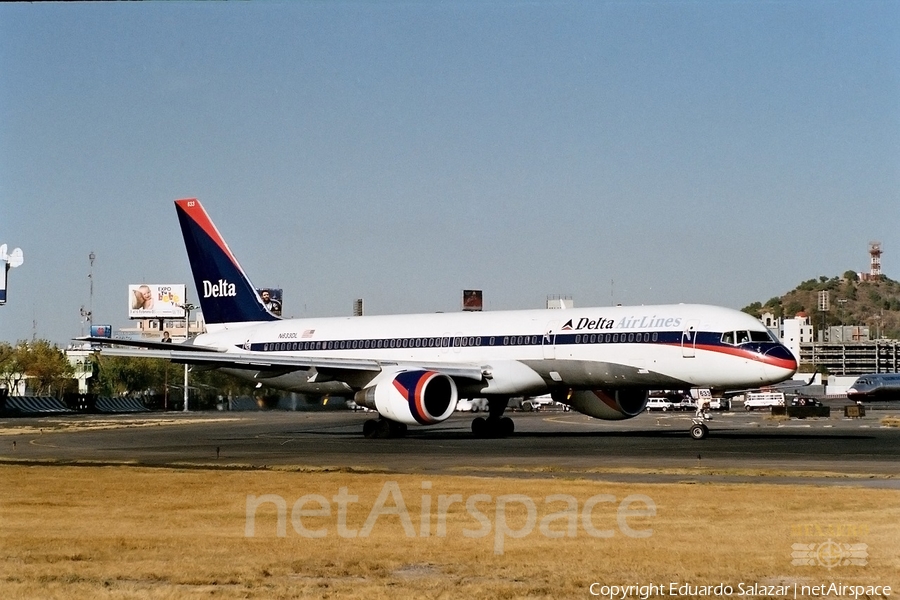 Delta Air Lines Boeing 757-232 (N633DL) | Photo 149708