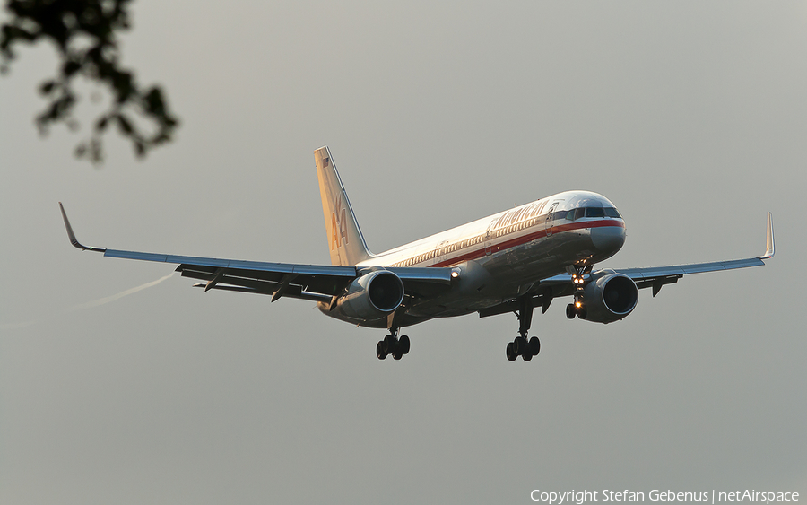 American Airlines Boeing 757-223 (N635AA) | Photo 2455