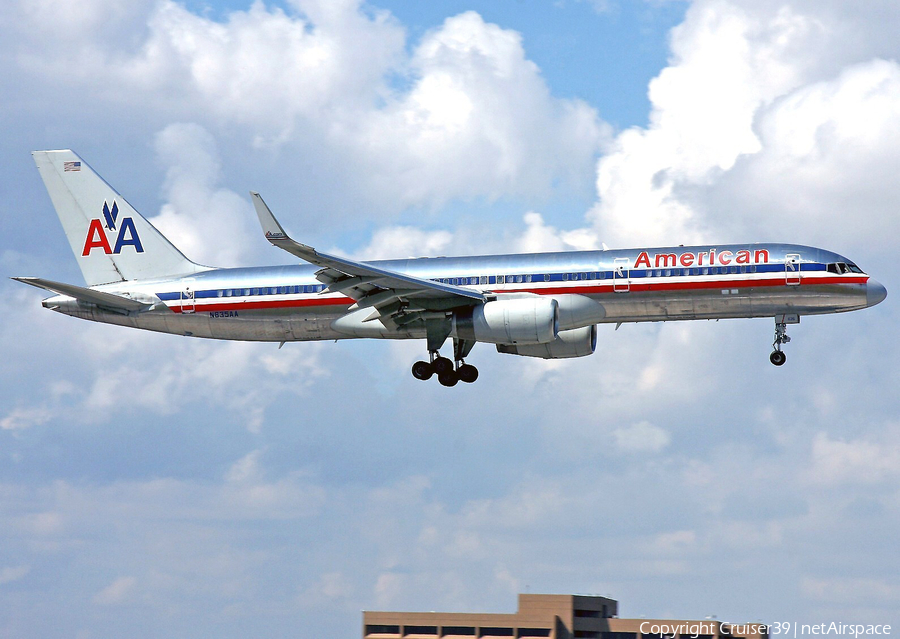 American Airlines Boeing 757-223 (N635AA) | Photo 95130